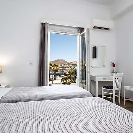 Oasis 2* Páros